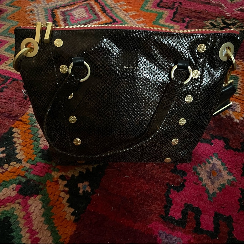 HAMMITT DANIEL MED-PAINTED RATTLE